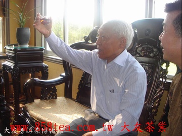 對雲南普洱茶的熱愛與支持。
